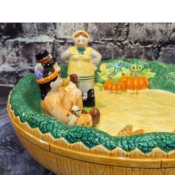 Vintage Thanksgiving Platter by Lotus - Picture 3 of 9